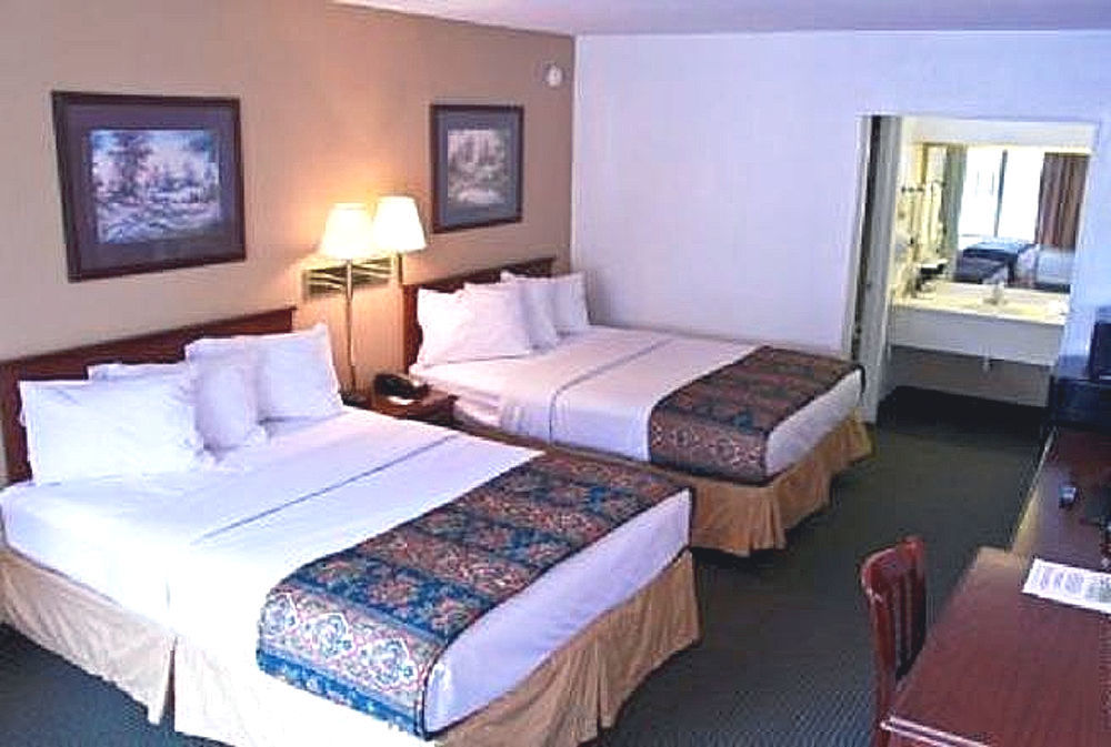 Carmel Inn And Suites Тибодо Стая снимка